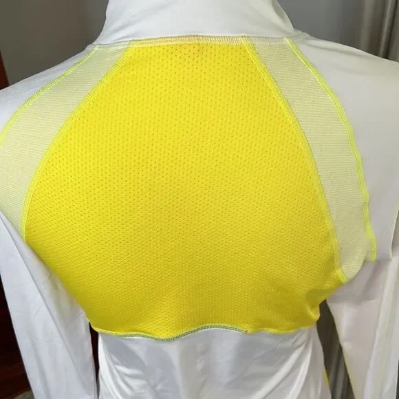 Lucy Tech Raglan 1/4 Zip Sweatshirt. - Picture 7 of 10